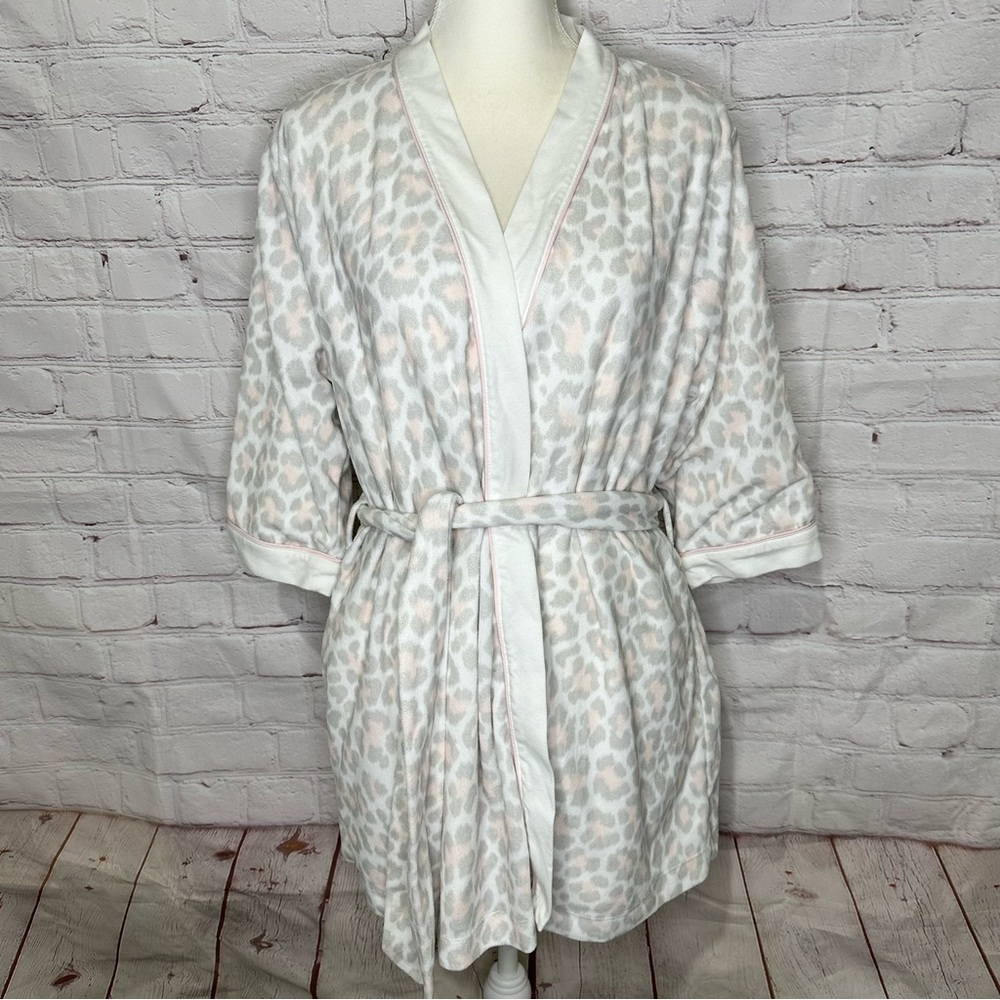 Kate Spade pink, grey and white leopard print robe